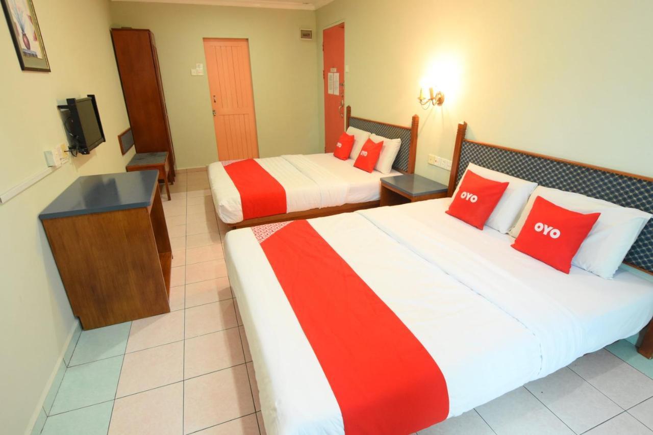 Oyo 89642 Highway Inn Mukah Extérieur photo
