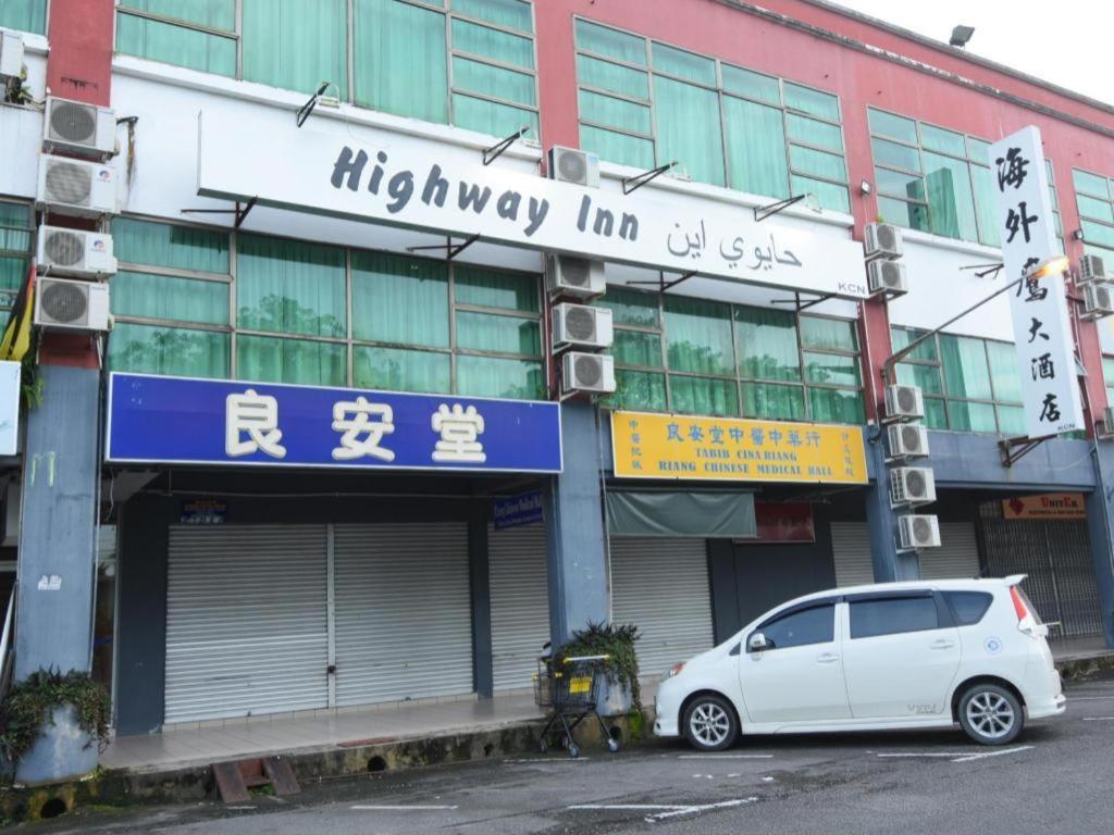 Oyo 89642 Highway Inn Mukah Extérieur photo